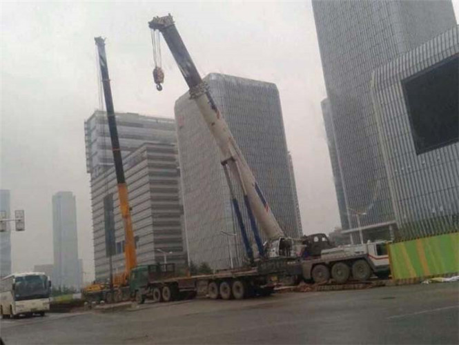 沙湾区25吨吊车能吊多重设备？